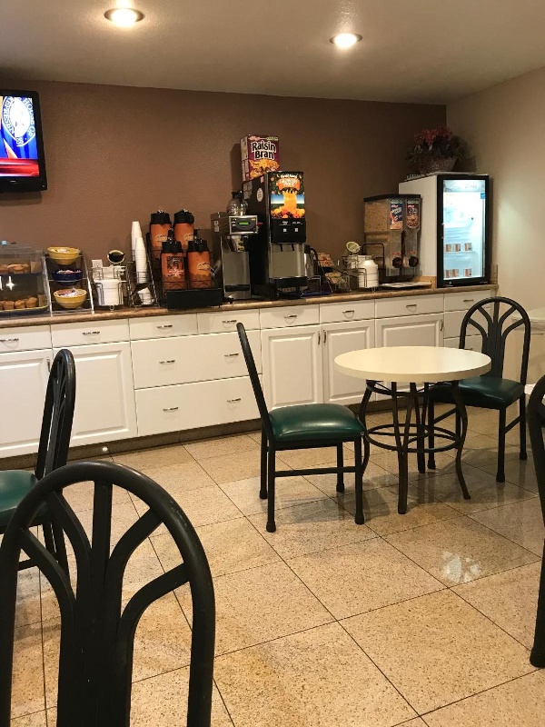 Days Inn by Wyndham Oceanside Main image